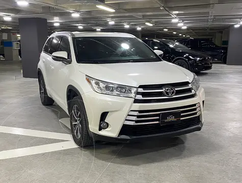 Toyota Highlander XLE usado (2018) color Blanco financiado en mensualidades(enganche $120,669 mensualidades desde $9,303)