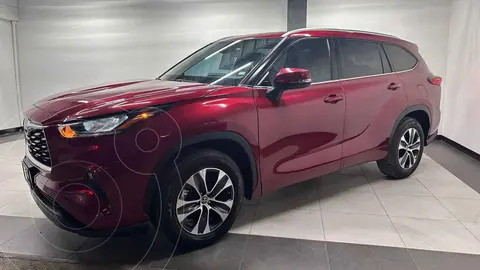 Toyota Highlander XLE usado (2021) color Rojo financiado en mensualidades(enganche $130,900 mensualidades desde $12,913)
