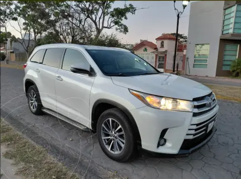 Toyota Highlander XLE usado (2018) color Blanco Perla precio $250,000