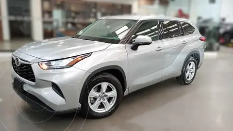 Toyota Highlander LE usado (2020) color Plata precio $549,900