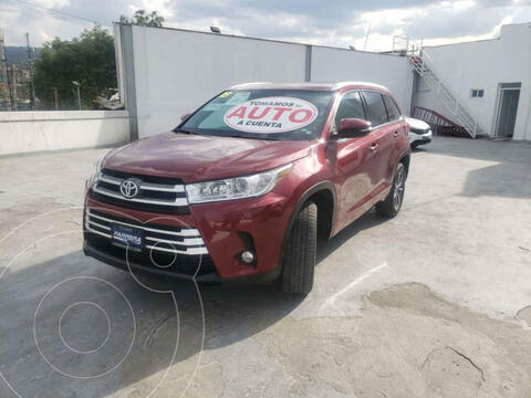 Toyota Highlander XLE usado (2018) color Rojo financiado en mensualidades(enganche $132,500 mensualidades desde $15,204)