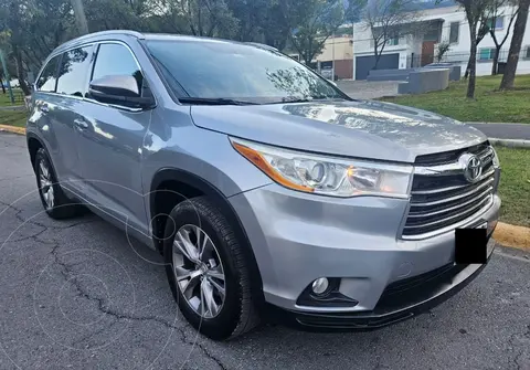 Toyota Highlander XLE usado (2015) color Plata precio $338,000