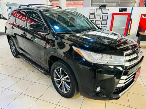 Toyota Highlander XLE usado (2017) color Negro precio $505,000
