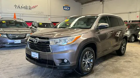 Toyota Highlander XLE usado (2016) color Gris precio $350,000