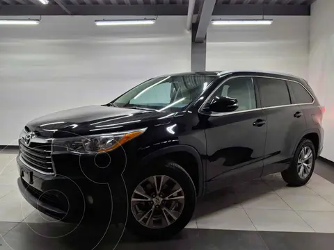Toyota Highlander XLE usado (2015) color Negro precio $295,000