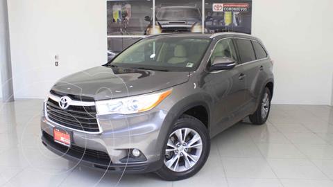 foto Toyota Highlander XLE usado (2015) color Gris precio $380,000