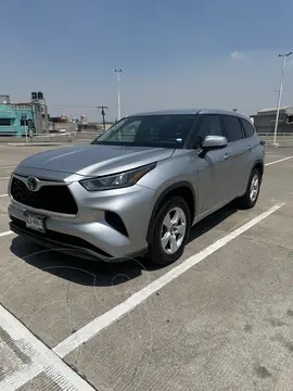 Toyota Highlander LE usado (2022) color Plata precio $635,000