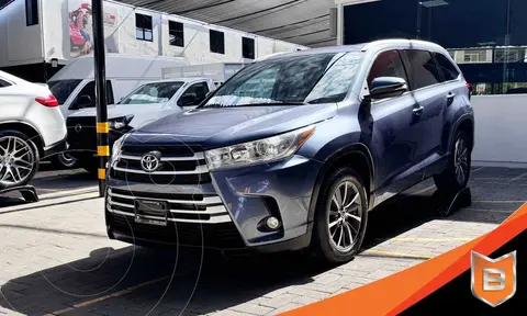 Toyota Highlander XLE usado (2017) color Azul financiado en mensualidades(enganche $79,980 mensualidades desde $9,550)