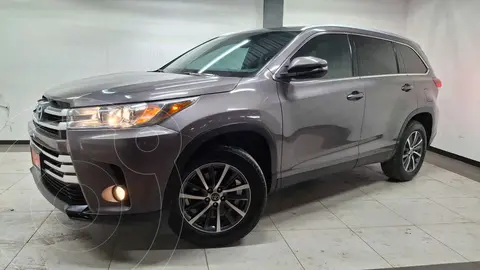 Toyota Highlander XLE usado (2019) color Gris precio $470,000
