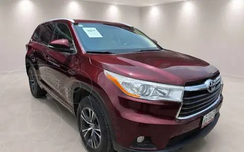 Toyota Highlander XLE usado (2016) color Rojo financiado en mensualidades(enganche $88,688 mensualidades desde $7,488)