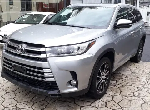Toyota Highlander Limited Panoramic Roof usado (2019) color Plata precio $450,000