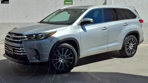 Toyota Highlander Limited Panoramic Roof usado (2019) color Plata precio $509,000