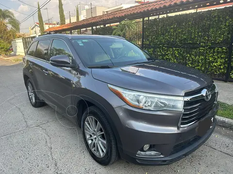 Toyota Highlander Limited usado (2014) color Gris precio $299,999