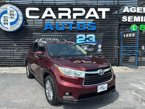 Toyota Highlander Limited Panoramic Roof usado (2014) color violeta oscuro precio $279,000