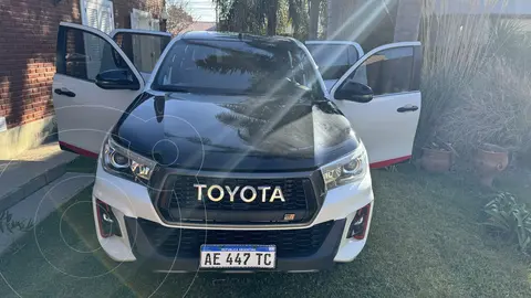 Toyota Hilux GR Sport 4x4 V6 Aut usado (2020) color Blanco Perla precio u$s40.000