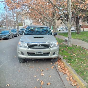 foto Toyota Hilux 3.0 4x2 SR TDi DC usado (2012) color Beige precio $3.250.000