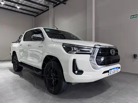 Toyota Hilux 2.8 4x4 SRX TDi DC Aut usado (2021) color Blanco Perla precio $52.500.000