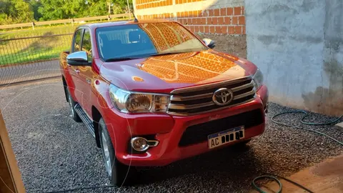 Toyota Hilux 2.8 4x4 SRV TDi DC usado (2018) color Rojo precio $12.200.000