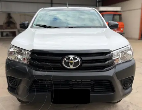 Toyota Hilux 2.4 4x4 DX TDi SC usado (2016) color Blanco precio $33.000.000