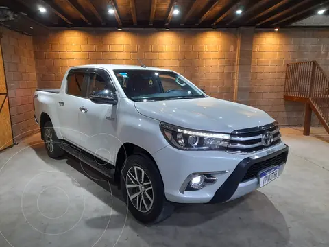 Toyota Hilux 2.8 4x4 SRX TDi DC Aut usado (2018) color Blanco precio $42.000.000