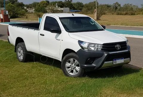 Toyota Hilux 2.4 4x2 DX TDi SC usado (2019) color Blanco precio $32.000.000