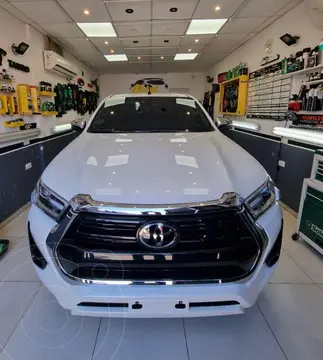 Toyota Hilux 2.8 4x4 SRX TDi DC Aut usado (2021) color Blanco precio $55.000.000