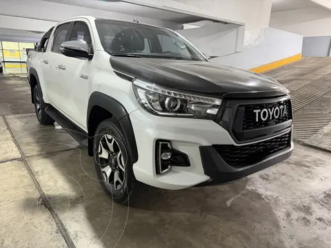 Toyota Hilux 2.8 4x4 SRX TDi DC Aut usado (2019) color Blanco Perla precio $49.750.000