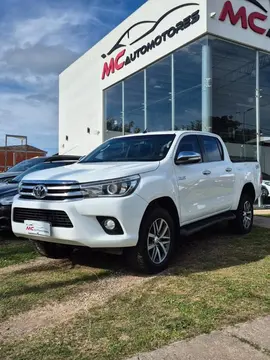 Toyota Hilux HILUX L/16 2.8 DC 4X4 TDI SRX AUT usado (2017) color Blanco precio u$s32.000