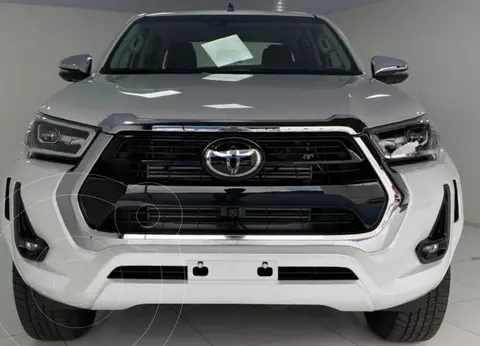 Toyota Hilux 4X4 Cabina Doble SRX 2.8 TDi Aut nuevo color Blanco precio $80.000.000
