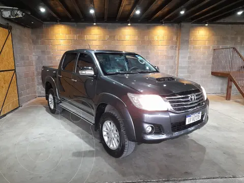 Toyota Hilux 3.0 4x4 SRV TDi DC usado (2015) color Gris Oscuro precio $29.000.000