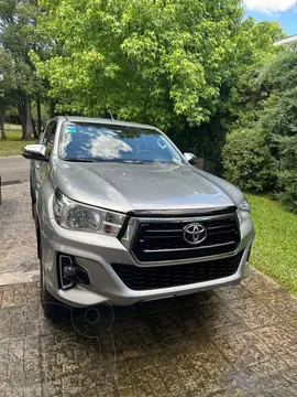 Toyota Hilux 2.8 4x4 SRV TDi DC Aut usado (2020) color Plata Metalico precio u$s49.000