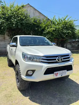 Toyota Hilux 2.8 4x4 SRX TDi DC Aut usado (2017) color Blanco precio u$s33.000