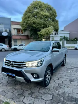 Toyota Hilux 2.8 4x4 SRX TDi DC Aut usado (2018) color Plata Metalico precio u$s29.000