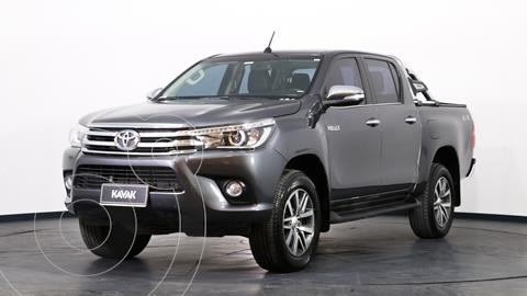 foto Toyota Hilux 2.8 4x4 SRX TDi DC usado (2017) color Gris Oscuro precio $5.510.000