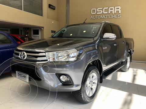 foto Toyota Hilux 2.8 4x2 SRV TDi DC usado (2017) precio $3.390.000