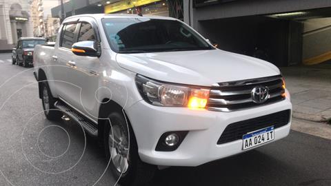 foto Toyota Hilux 2.8 4x2 SRV TDi DC usado (2016) color Blanco precio $4.200.000