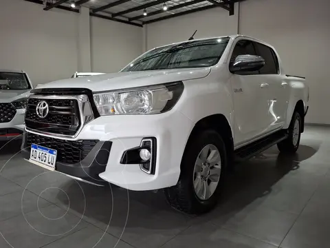 Toyota Hilux 2.8 4x2 SRV TDi DC Aut usado (2019) color Blanco Perla precio $43.500.000