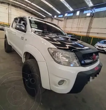 Toyota Hilux 3.0 4x4 SRV TDi DC usado (2011) color Blanco precio u$s16.000