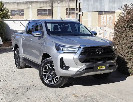 Toyota Hilux 4X2 Cabina Doble SRX 2.8 TDi Aut usado (2023) color Gris financiado en cuotas(anticipo $28.000.000)