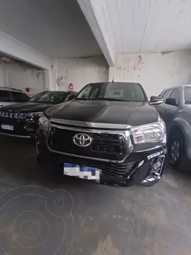 Toyota Hilux 2.4 4x2 SR TDi DC usado (2019) color Negro precio $37.500.000