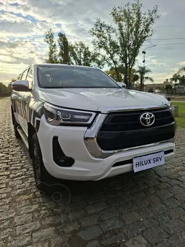 Toyota Hilux 2.8 4x2 SRV TDi DC Aut usado (2022) color Blanco precio u$s33.500
