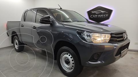 foto Toyota Hilux 2.4 4x2 DX TDi DC usado (2019) color Gris Oscuro precio $3.690.000