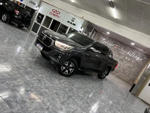 Toyota Hilux 2.8 4x4 SR TDi DC usado (2016) color Gris Oscuro precio $34.900.000