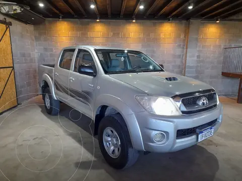 Toyota Hilux 3.0 4x2 SR TDi DC usado (2009) color Gris Plata  precio $22.000.000