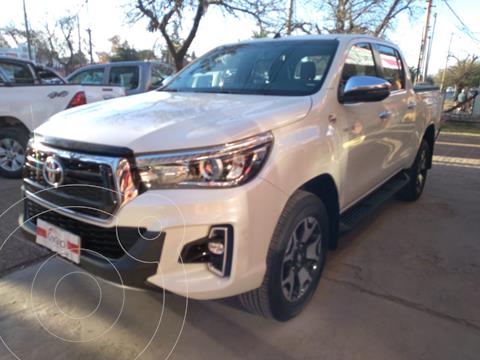 foto Toyota Hilux 2.8 4x4 SRX TDi DC Aut usado (2019) color Blanco precio $5.980.000