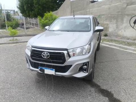 Toyota Hilux 2.8 4x4 SR TDi DC usado (2019) color Gris precio $43.500.000