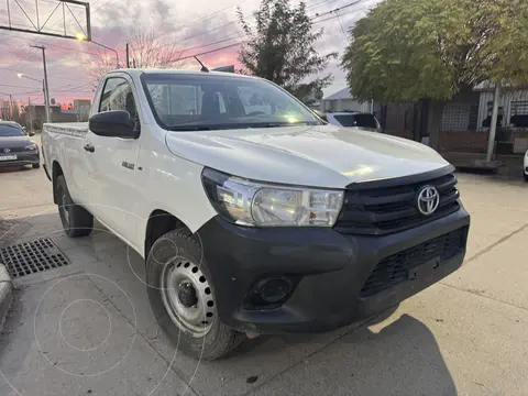 Toyota Hilux 2.4 4x2 DX TDi SC usado (2019) color Blanco precio $27.500.000