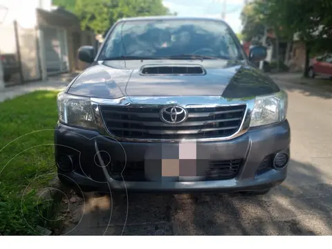 Toyota Hilux 2.5 4x2 DX TDi Pack DC usado (2013) color Gris precio $24.300.000