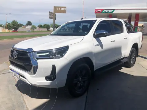 Toyota Hilux 2.8 4x2 SRV TDi DC usado (2021) color Gris precio $37.500.000