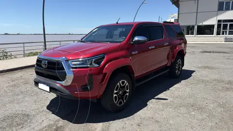 Toyota Hilux 2.8 4x4 SRX TDi DC Aut usado (2024) color Rojo precio u$s50.000